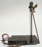 291-semaphore-a-1-aile-sur-colonne-rouge-sur-plaque-CC-04